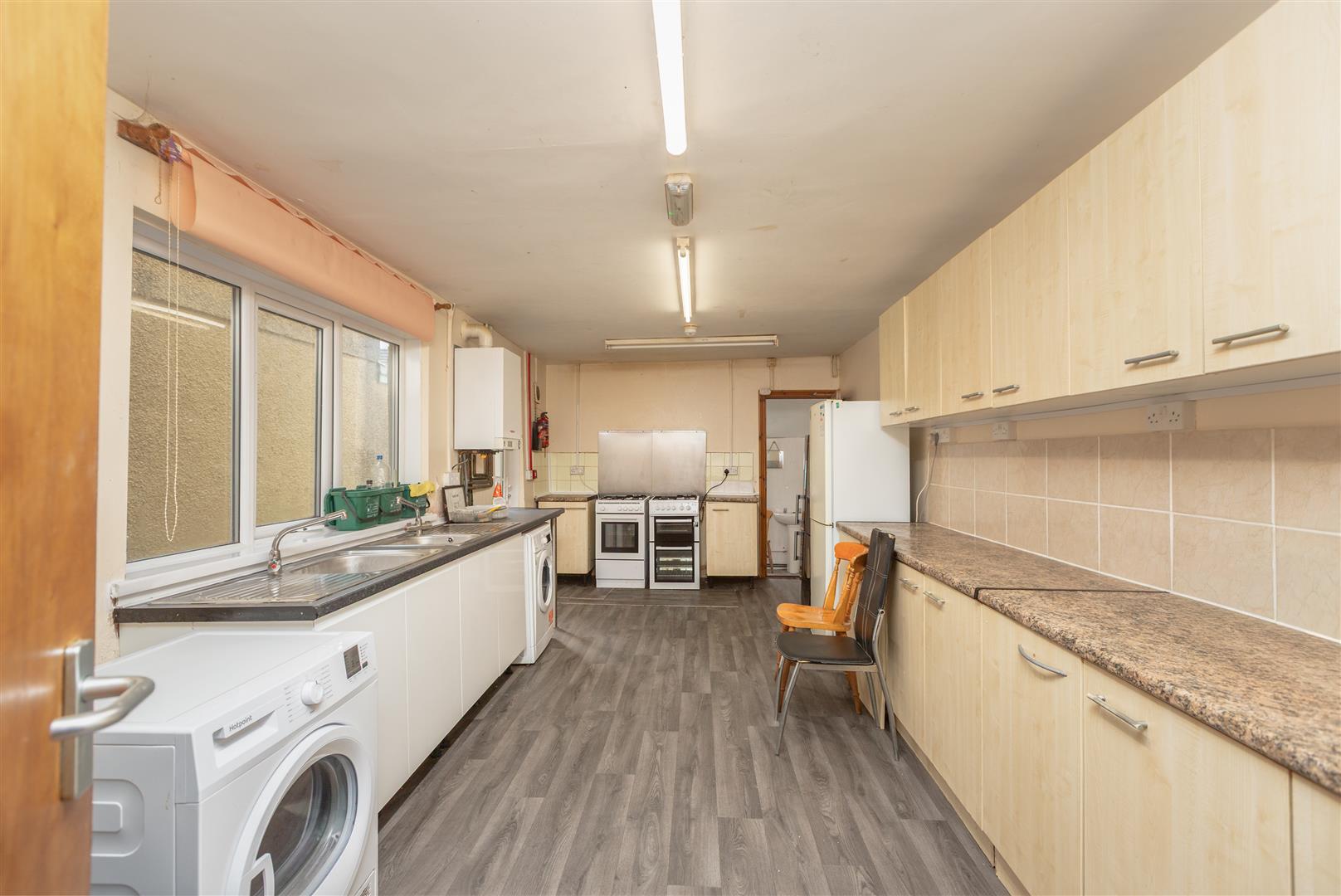 Gwydr Crescent, Uplands, Swansea, SA2 0AB